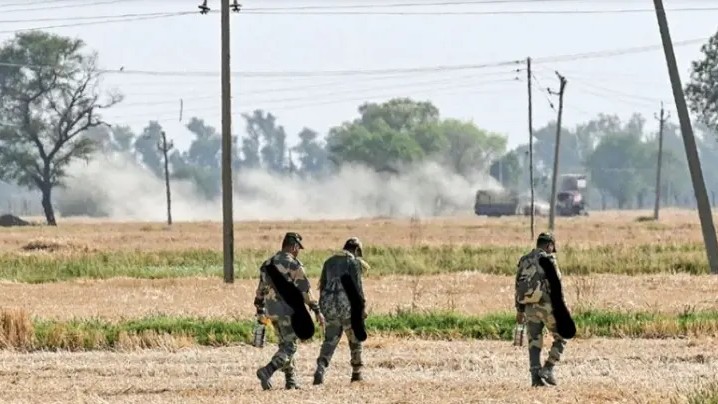 ভারত-পাকিস্তান সীমান্তে ব্যবহার হচ্ছে ভারি কামান ও গোলা